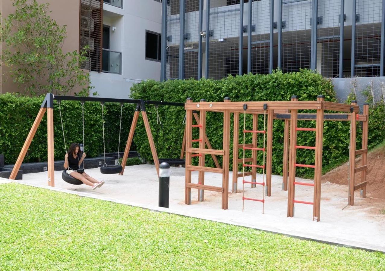 Sea View -High Floor 2 Bed Room Excellent Location Pattaya Exterior photo