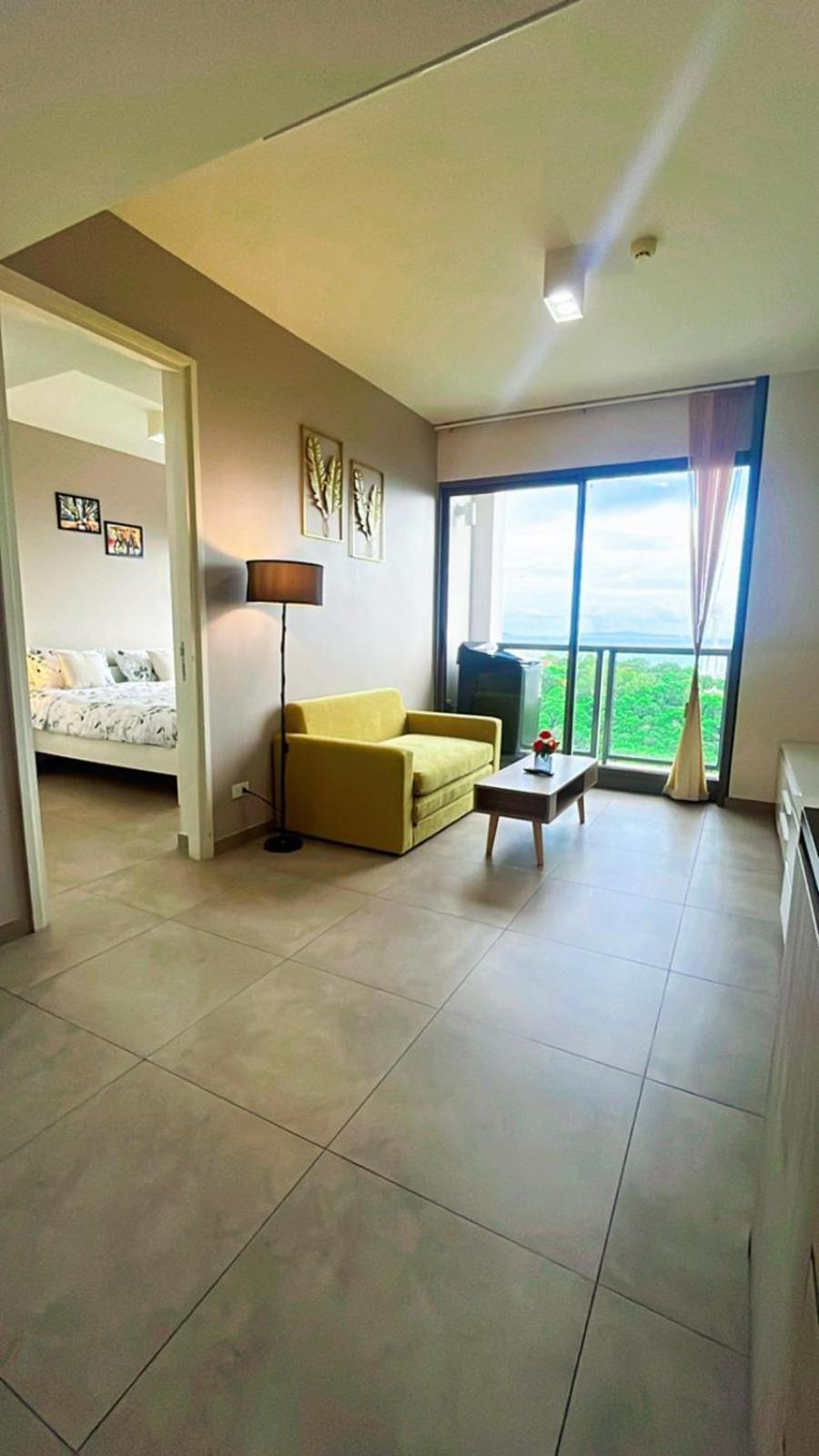 Sea View -High Floor 2 Bed Room Excellent Location Pattaya Exterior photo